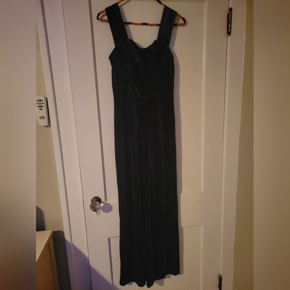 Velvet dark green jumpsuit